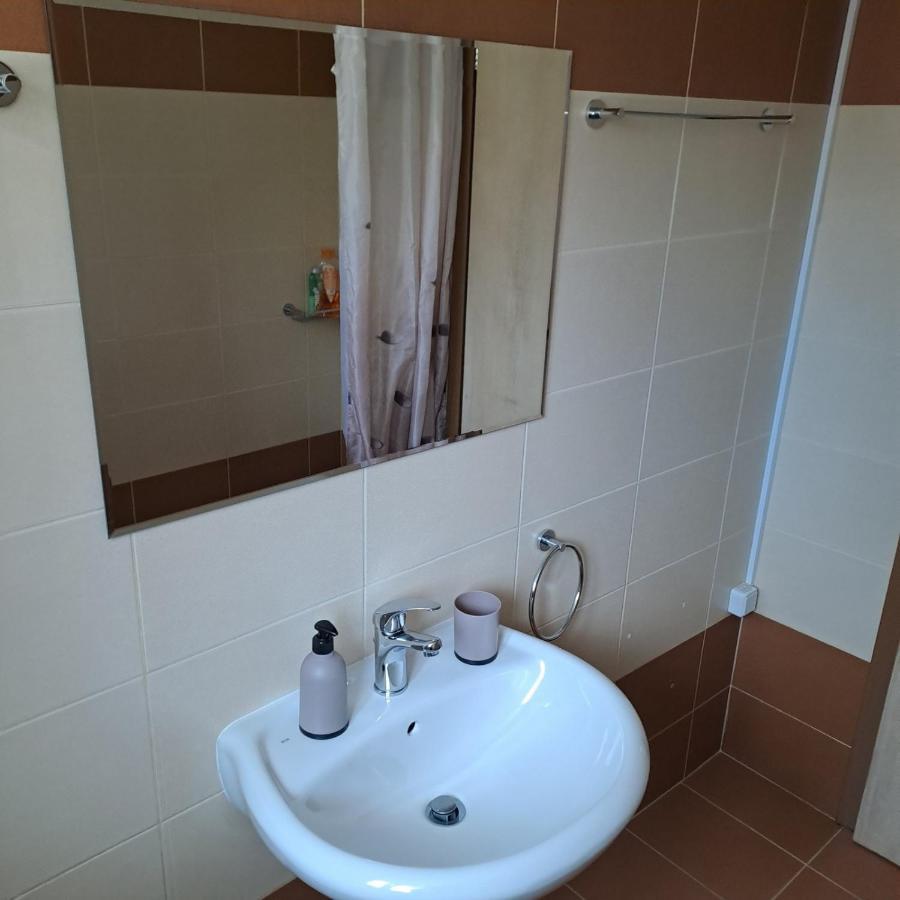 Dimitris Place Near Athens Airport 코로피온 외부 사진