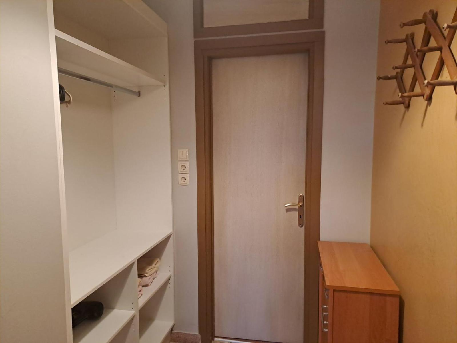 Dimitris Place Near Athens Airport 코로피온 외부 사진